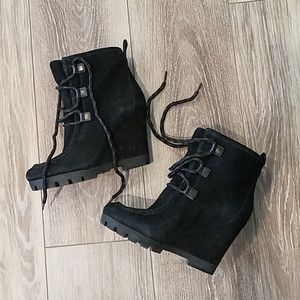 Nine West Abrazzo Booties